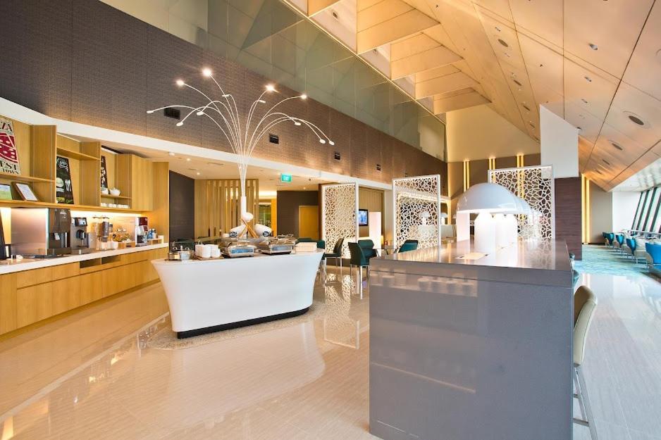 Ambassador Transit Lounge Terminal 2 Hotel Singapore Bagian luar foto