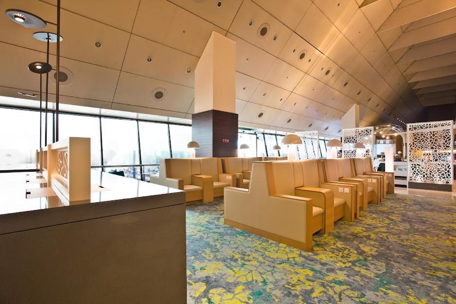 Ambassador Transit Lounge Terminal 2 Hotel Singapore Bagian luar foto